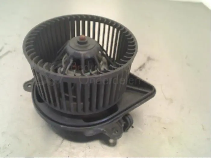 Heating and ventilation fan motor Renault Trafic
