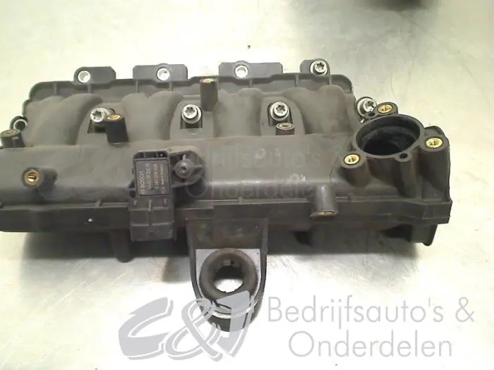 Intake manifold Opel Combo