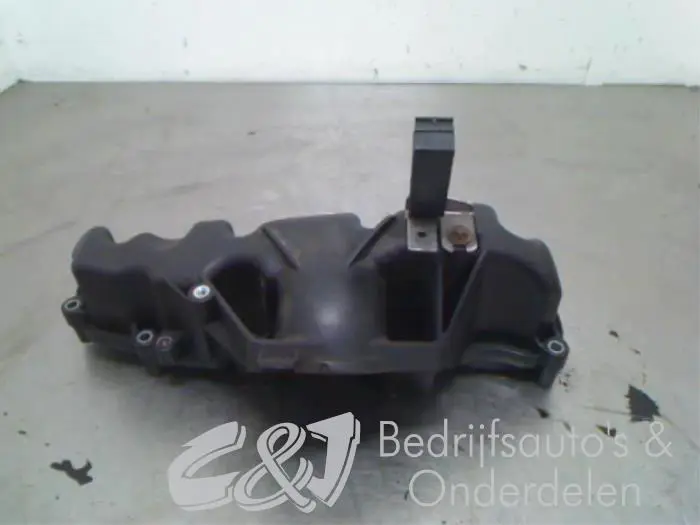 Intake manifold Volkswagen Crafter