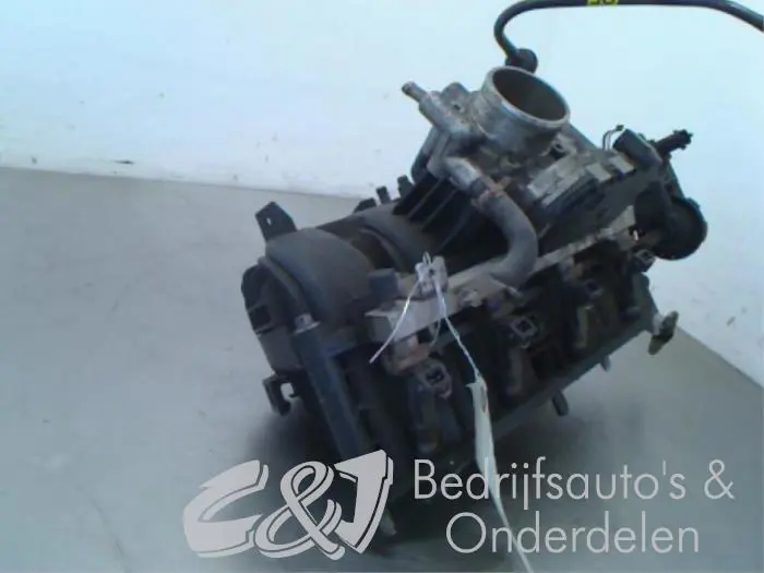 Intake manifold Opel Corsa