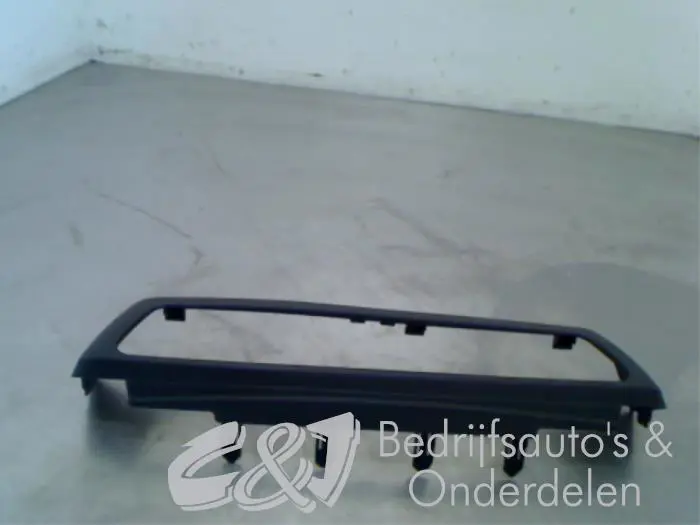 Dashboard part Opel Combo