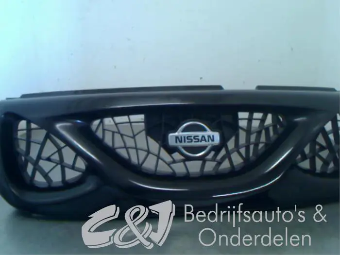 Grille Nissan Terrano