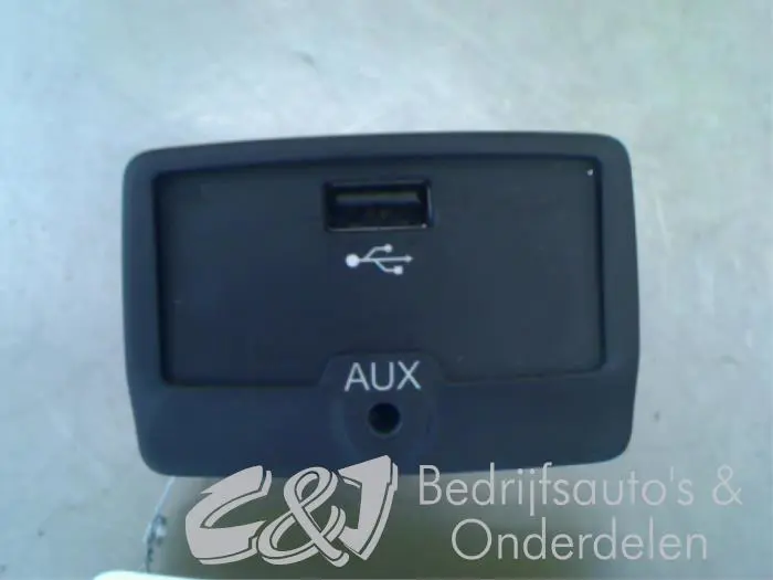 AUX / USB connection Peugeot Boxer