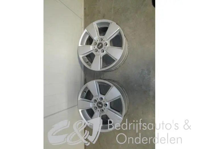 Set of sports wheels Opel Vivaro