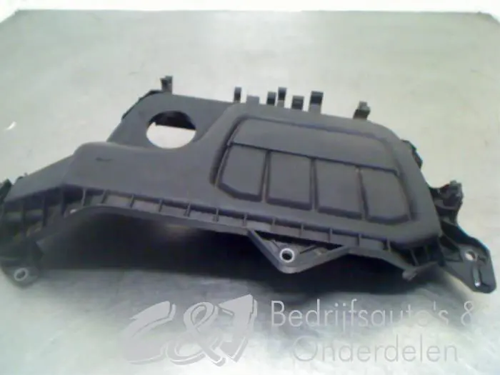 Engine protection panel Opel Vivaro