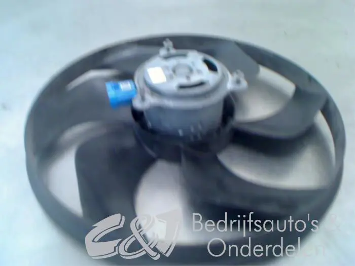 Cooling fans Opel Vivaro
