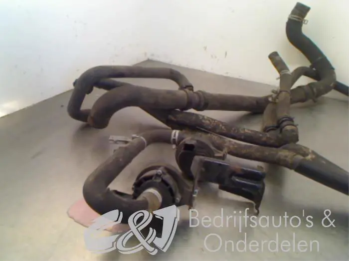 Additional water pump Opel Movano