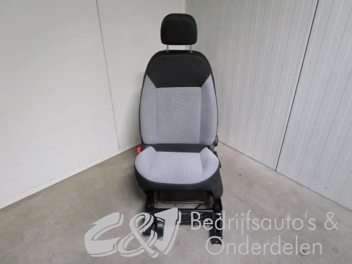Seat, left Fiat Fiorino