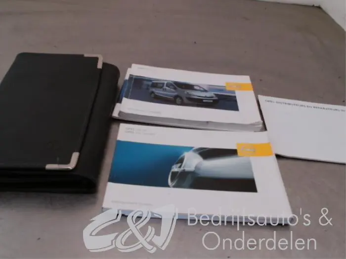 Instruction Booklet Opel Vivaro