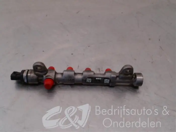 Fuel injector nozzle Opel Combo