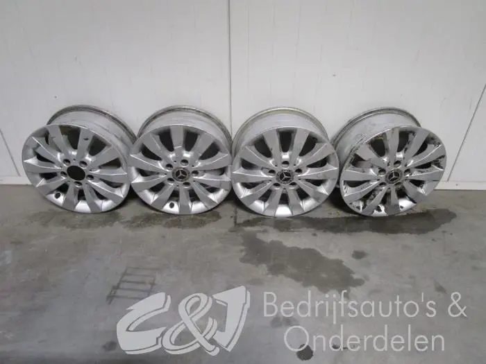 Set of sports wheels Mercedes Vito