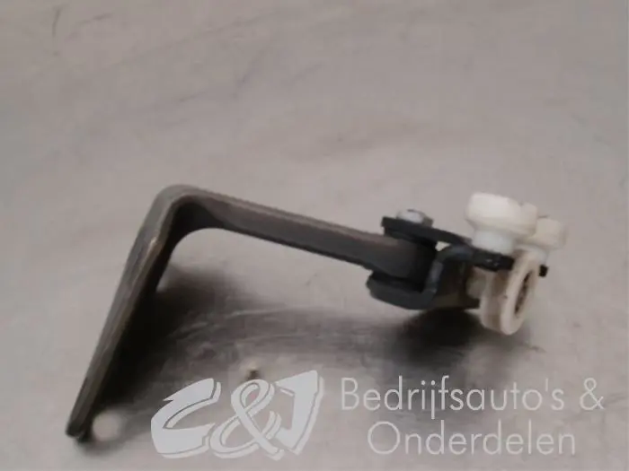 Sliding door roller, right Volkswagen Crafter