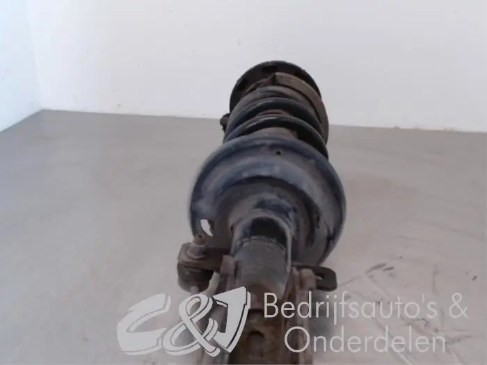 Front shock absorber rod, right Renault Trafic