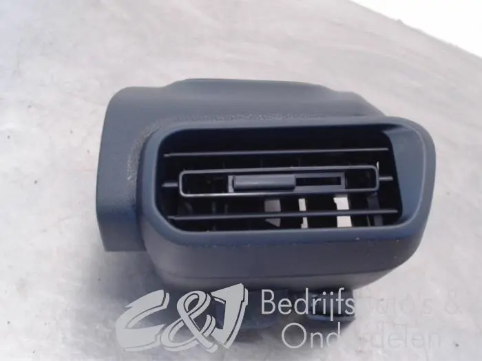 Dashboard vent Opel Combo
