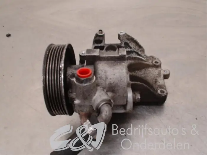 Power steering pump Opel Combo